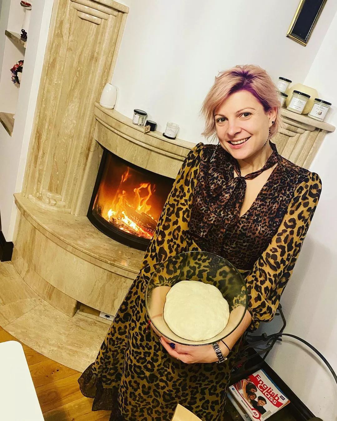 Magdalena Narożna Piękni i Młodzi zmieniła fryzurę! Szokujące uczesanie wokalistki zaskoczyło internautów!